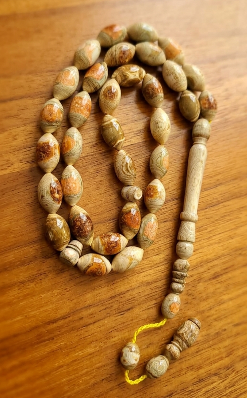 مسبحة اليسر الطبيعي الوردي - مسبحة الأعماق - ٣٣ حبة DHIKR